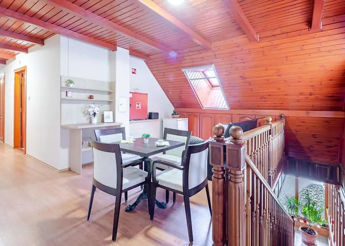 Easy Sleep - Comfy Bed & Breakfast 3*