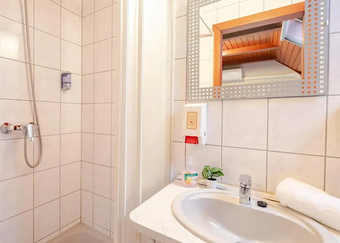 Easy Sleep - Comfy Bed & Breakfast 3*